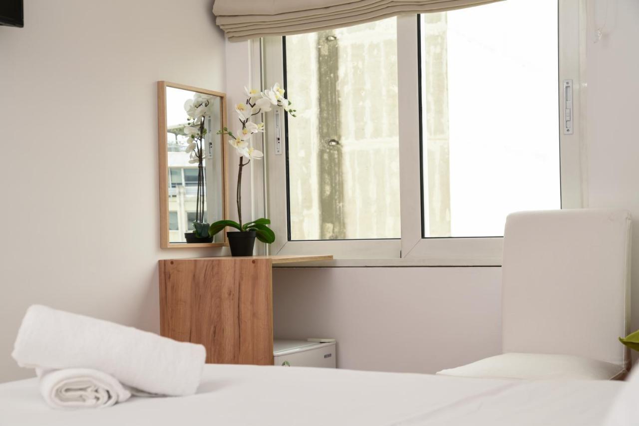 Hotel Hotel_tier *